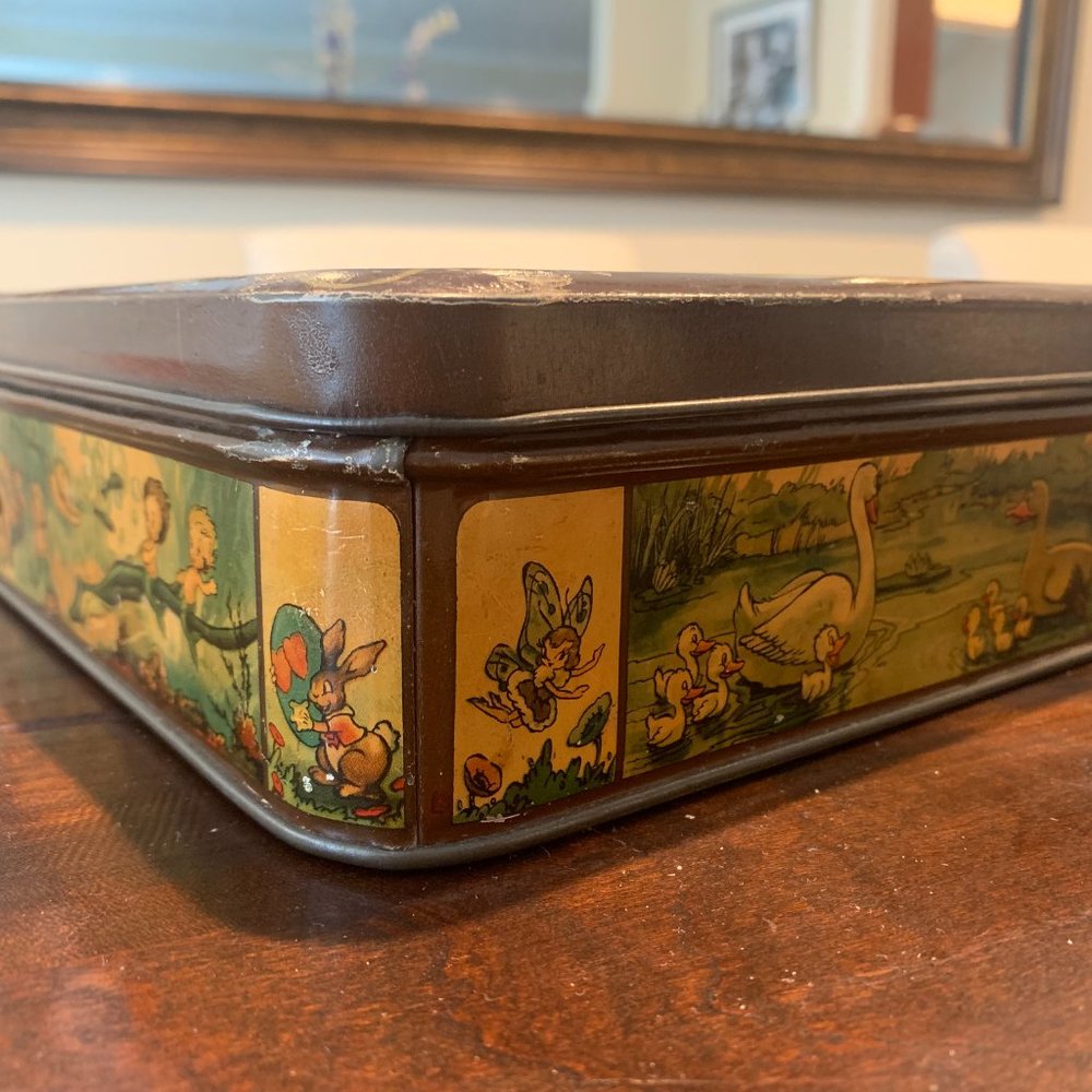 RARE 1930s Lithographic Walt Disney, Disneyland Cookie Tin - Picture 7 of 15